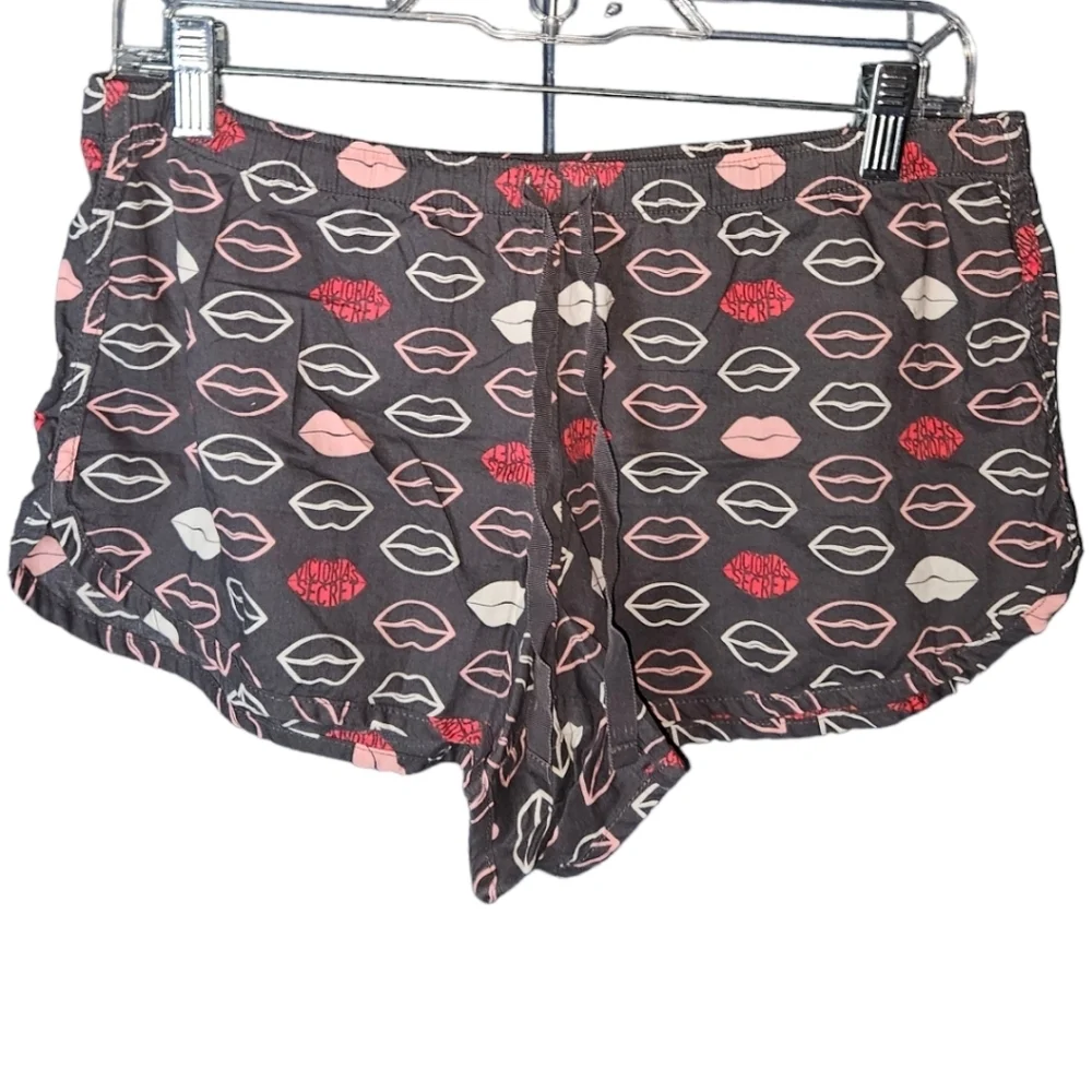 Victoria's Secret Lip/Kiss Printed Elastic Waistband Drawstring Tie Sleep Shorts - Picture 2 of 3
